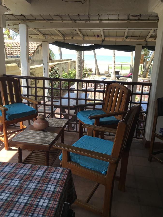 Dephani Beach Hotel Negombo Exterior photo